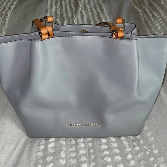 Dooney & Bourke City Flynn bag - Picture 2 of 13